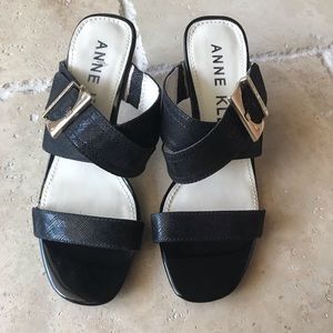 Anne Klein 7M Black Chunky Heel